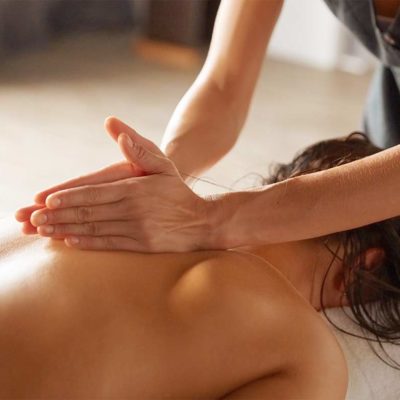 massage thérapeutique bien-être bruxelles relaxant énergisant massages huile chaude hammam detox ayurveda