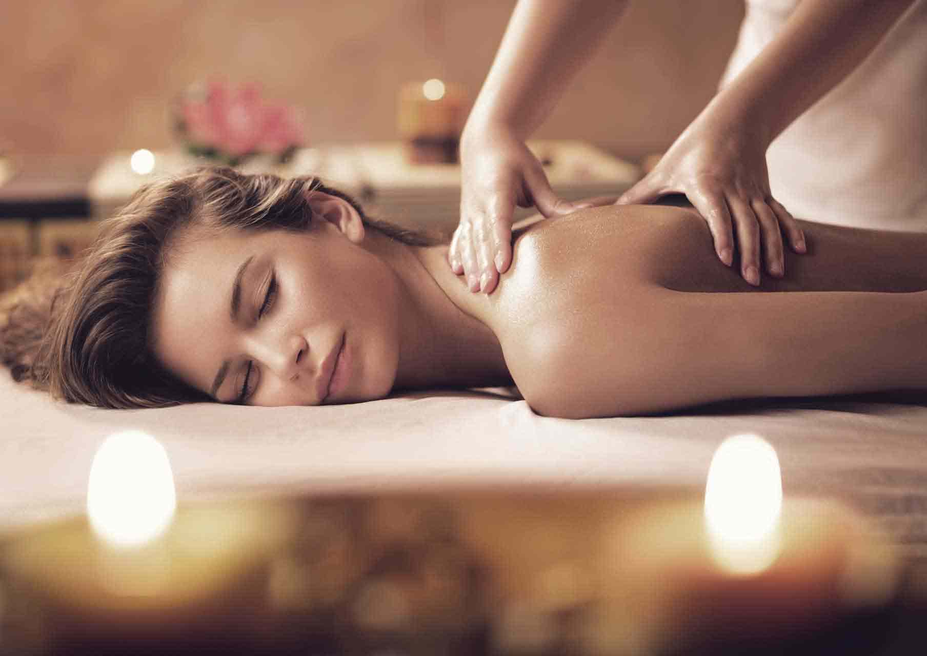 massage thérapeutique bien-être bruxelles relaxant énergisant massages huile chaude hammam detox ayurveda