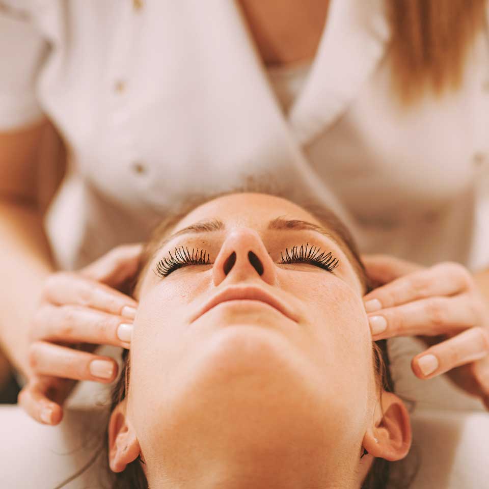 massage thérapeutique bien-être bruxelles relaxant énergisant massages huile chaude massage enfant